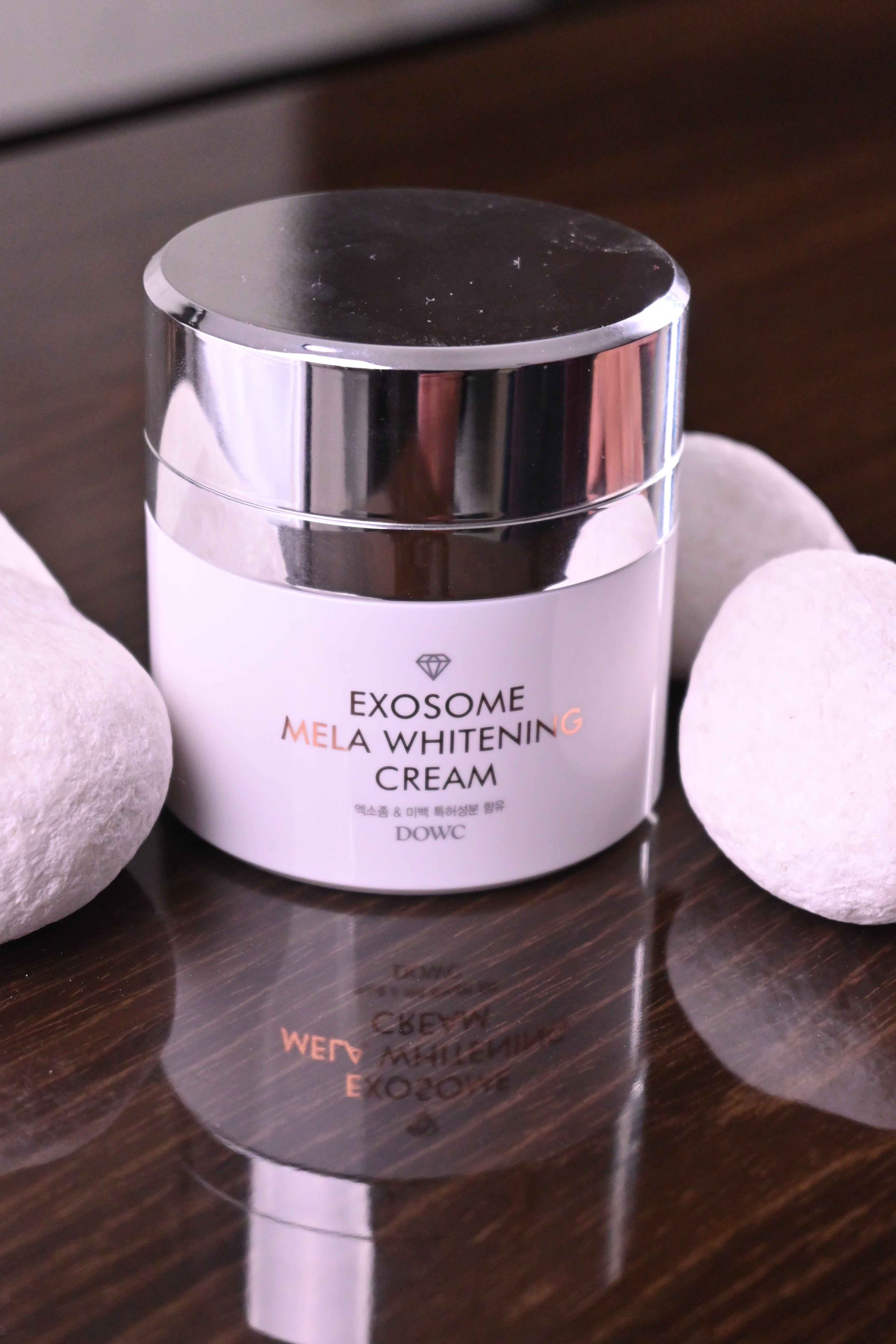 EXOSOME MELA WHITENING CREAM (Crema facial Antimanchas)