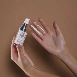 Protector Solar Neo Block con Ácido Hialurónico